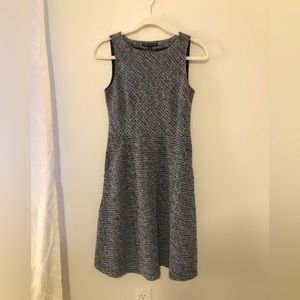 Banana Republic mid length dress, size 2, grey black and white